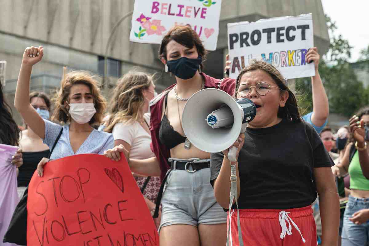 Manifestazione contro la violenza sulle donne