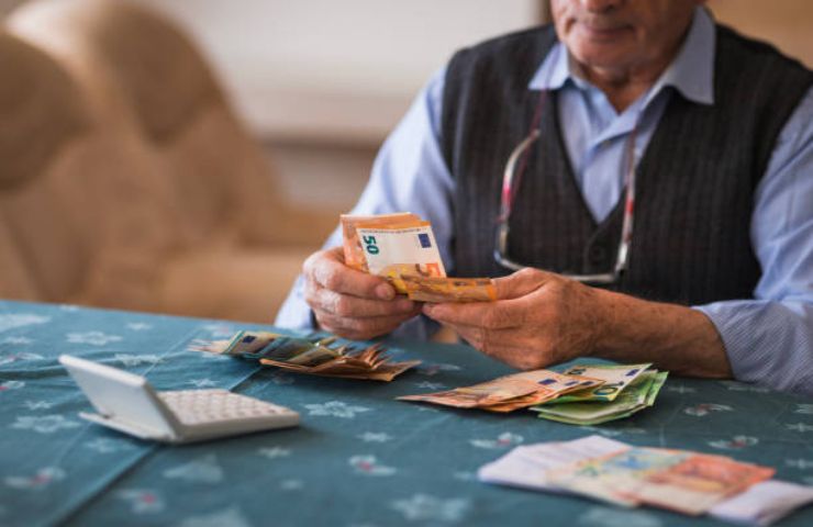 Pensione integrativa, come funziona tra anticipi e riscatti