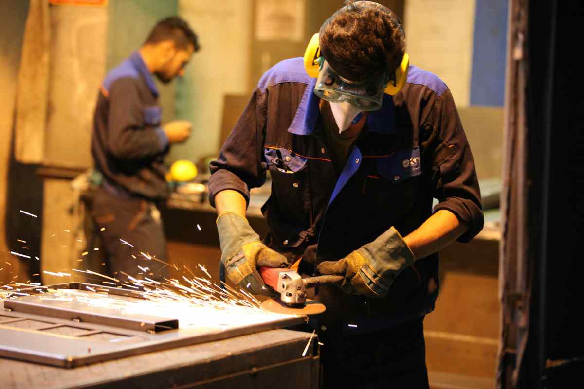 Lavoro in nero, come mai in Italia è così diffuso?